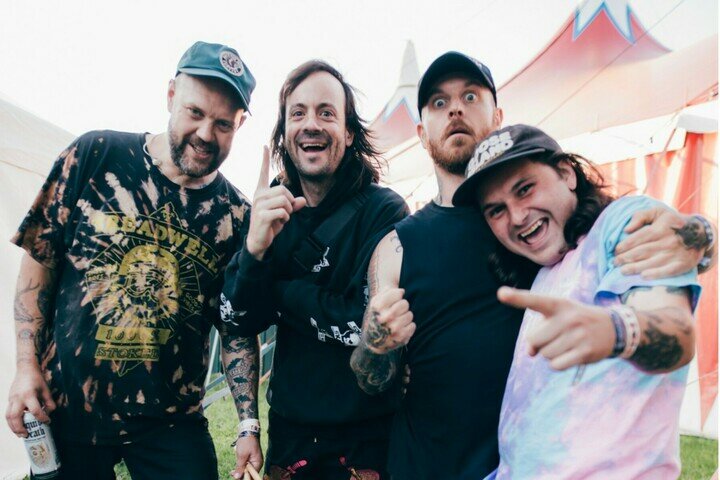 Medium cancer bats  photo by derek bremner