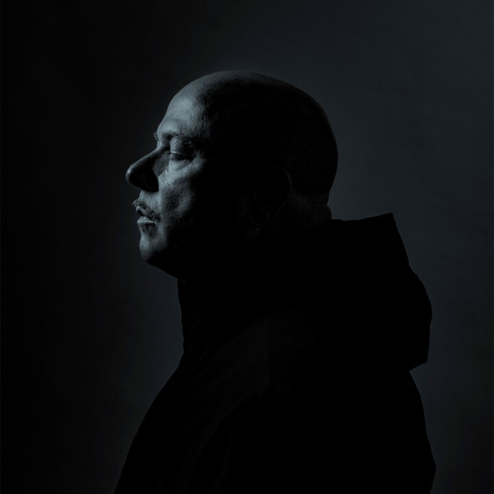 Medium vnv cd1 photo by franz schepers